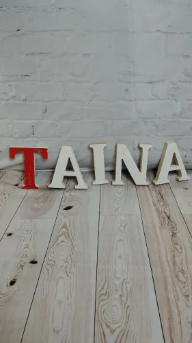 Letras decorativas de MDF nome TAINA 