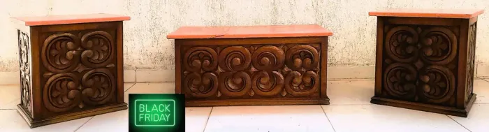 Conjunto Mesa Centro e mesas Laterais madeira esculpida com acantos Tampo mármore vermelho