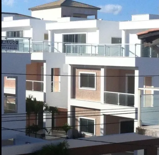 Casa 5/4, 4 suítes, Triplex, 213m2, 3 vagas garagens, 300m praia Flamengo Stela Maris