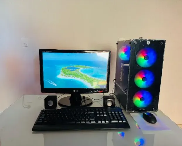 Computador Completo i7, rapido, gabinete estilo gamer, 8gb, ssd 120gb, monitor 19