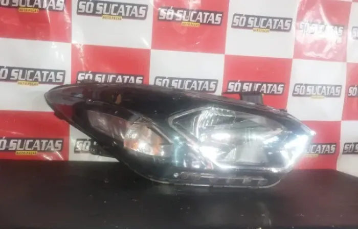 FAROL DIREITO ONIX PRISMA 2016 A 2018 