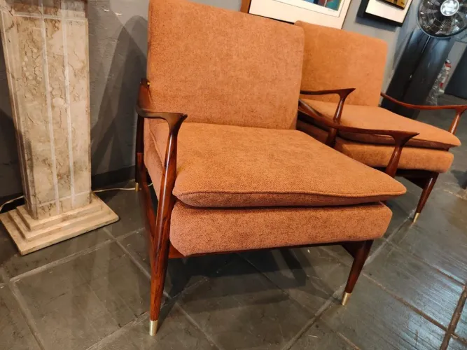 Par de Poltronas Dinamarquesas em Jacarandá