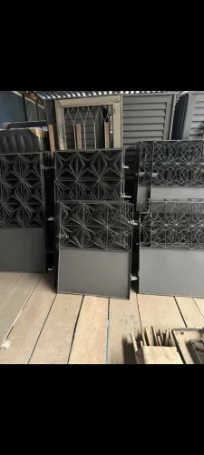 Portãozinho / portão meia chapa / portão com grade