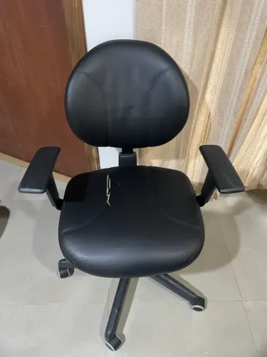Cadeira de escritório - usada