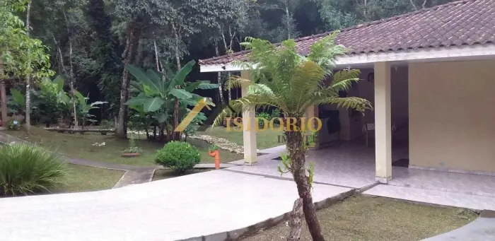 CHÁCARA EM BOCAIÚVA DO SUL! 03 QUARTOS, CHURRASQUEIRA, 02 VAGAS