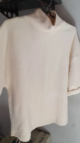 Blusa gola alta manga curta da Zara 
