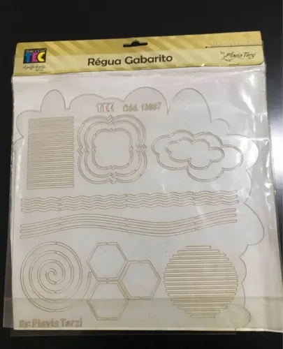 Régua gabarito Toke e Crie