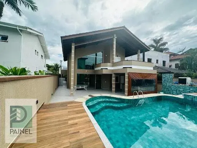 Casa de Condomínio em Hanga Roa - Bertioga, SP
