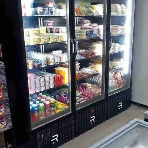 Visa cooler expositor auto serviço 3 portas Resfriados Refrimate - Marcos