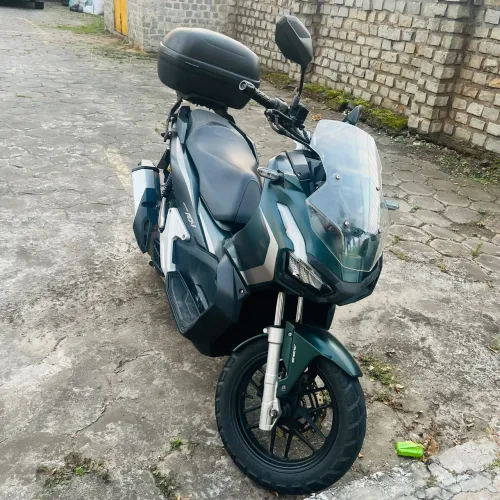 Moto ADV 150