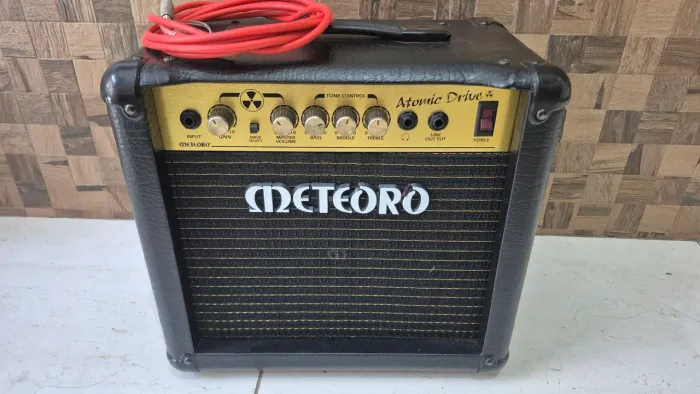 Cubo Meteoro para guitarra.