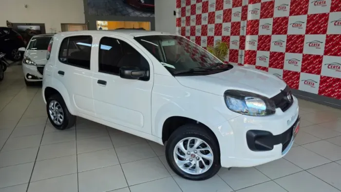 Fiat Uno Attractive 1.0 Flex 6V 5P 2021