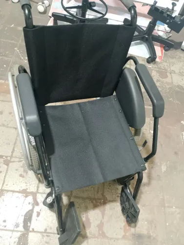 Vendo cadeira de rodas