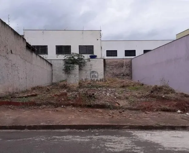 Terreno à venda em Piracicaba, São Mateus