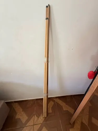 Taco de sinuca, kit de bolas e giz?