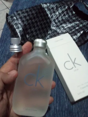 Perfume importado CK. 100ml. Novo