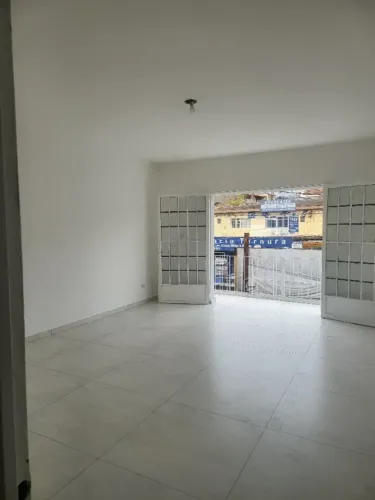 Sobreloja RECEM REFORMADA 100m2, Centro Comercial em Taboão da Serra SP