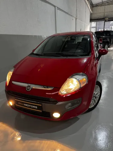 Fiat Punto Essence 1.6 Flex 16V 5P 2013