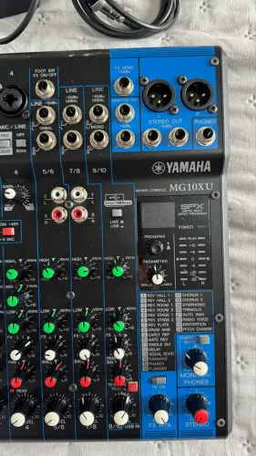 mesa de som yamaha mg10xu