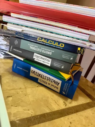 Doa-se material de estudo para concurso