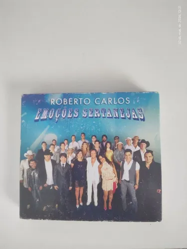 CD duplo Roberto Carlos Emoções Sertanejas