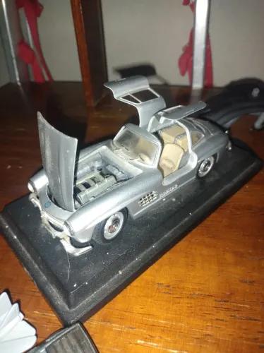 Mercedes Burago - 1/24