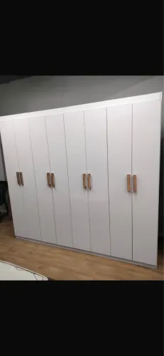 Guarda roupa de casal em perfeito estado com o frete e montagem incluso