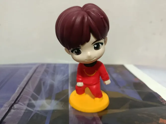 Boneco J Hope Feliz Bts Tinytan Bt21 Mc Donalds 2025 Kpop