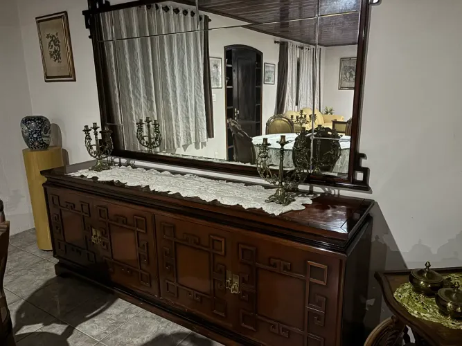 Aparador e Espelho