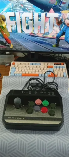 Controle arcade PC e PS3, Hori Fight Stick 3