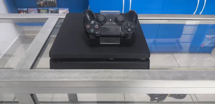 Ps4 slim 500gb semi-novo