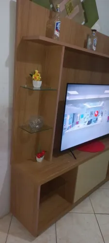 Estante de sala