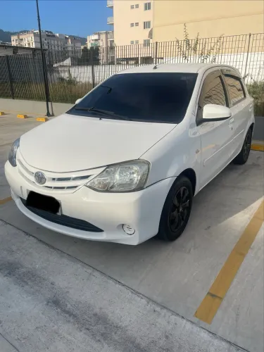 Toyota Etios XS 1.5 Flex 16V 5P Mec. 2014
