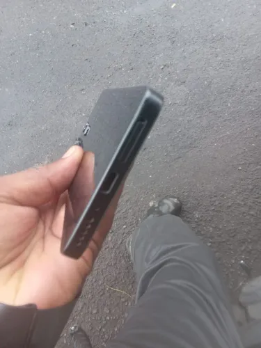 Redmi note 13 pro 256 gigas 12 gigas de RAM pra vender logo não tenho mas a nota valeu