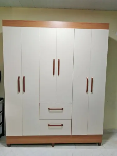 Roupeiro Star 6 portas 100% MDF