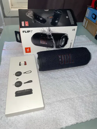 Caixa de som JBl flip