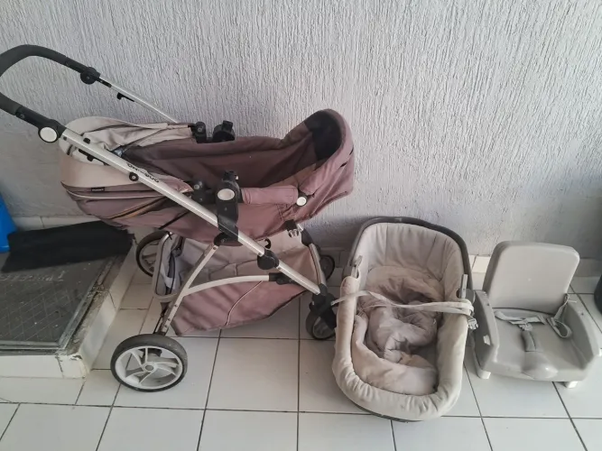 Carrinho bebê +bebê conforto +cadeirinha de alimentação