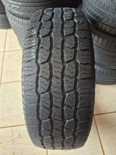 Pneu 275/60 R20