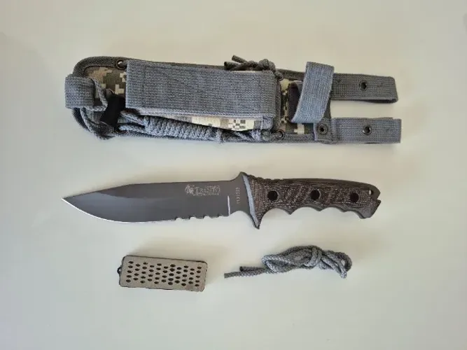 Faca Trento Commander