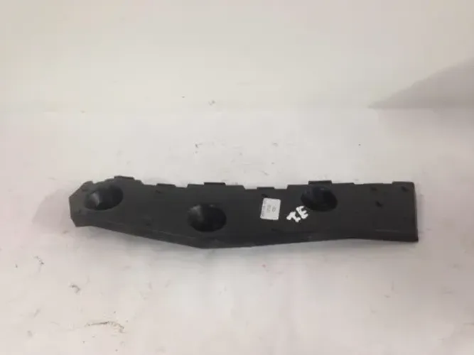 Guia Suporte Para Choque Traseiro Esquerdo - Chery S18 2012
