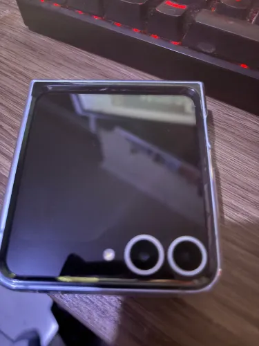 Samsung Galaxy Z Flip 6