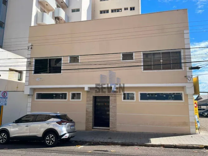 Prédio Comercial para Locação no Centro de Bauru 7 Salas, Recepção e Banheiros Privativos