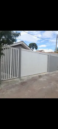 Casa com duas kitnets individual
