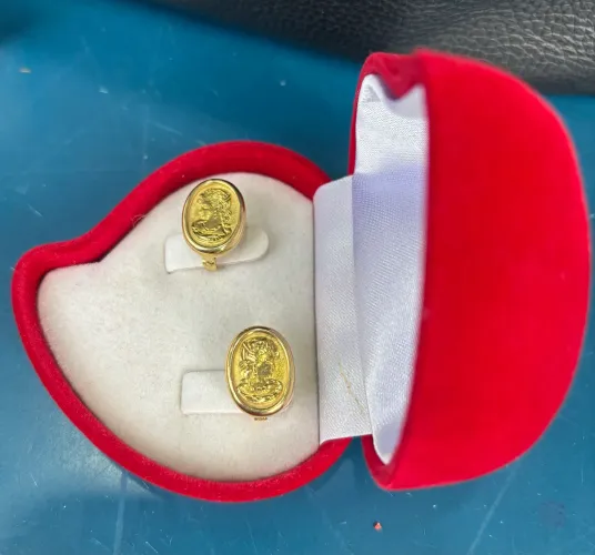 BRINCOS EM OURO 18k