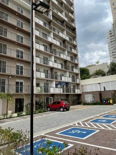 Apartamento 32m² com Varanda na Lapa, Cozinha Planejada e Futura Estação Linha 6