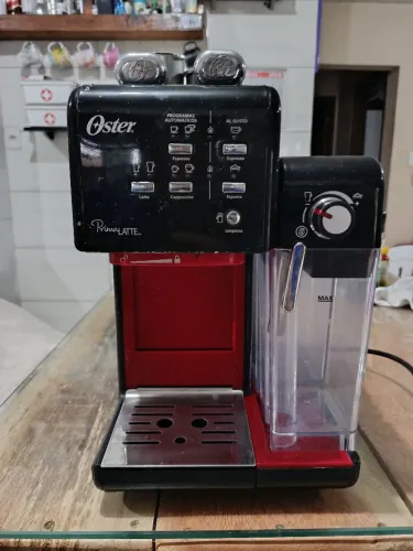Cafeteira Oster PrimaLatte 