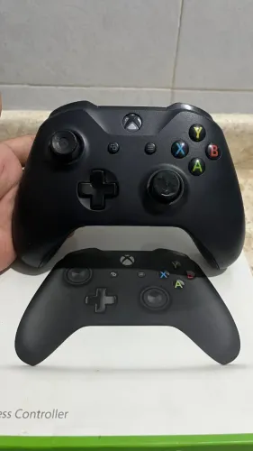 Controle Xbox One Original com Bluetooth