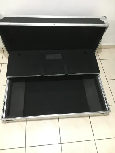 Case c/ Suporte para Notebook (Pioneer XDJ XZ / XDJ RX3 / DDJ-SZ / SZ2 / RZ) 