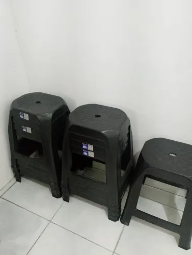 9Bancos de plasticos 15 a unidade