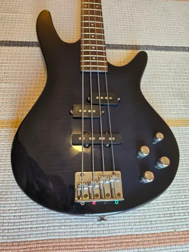 Baixo Ibanez Ativo